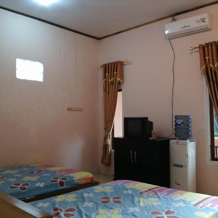 Hotel Putra Sindang Asih Batukaras Екстер'єр фото