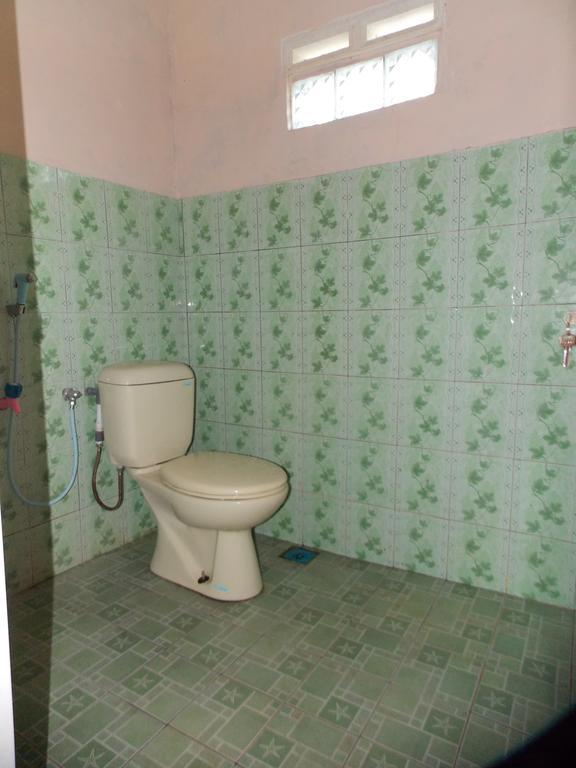 Hotel Putra Sindang Asih Batukaras Номер фото